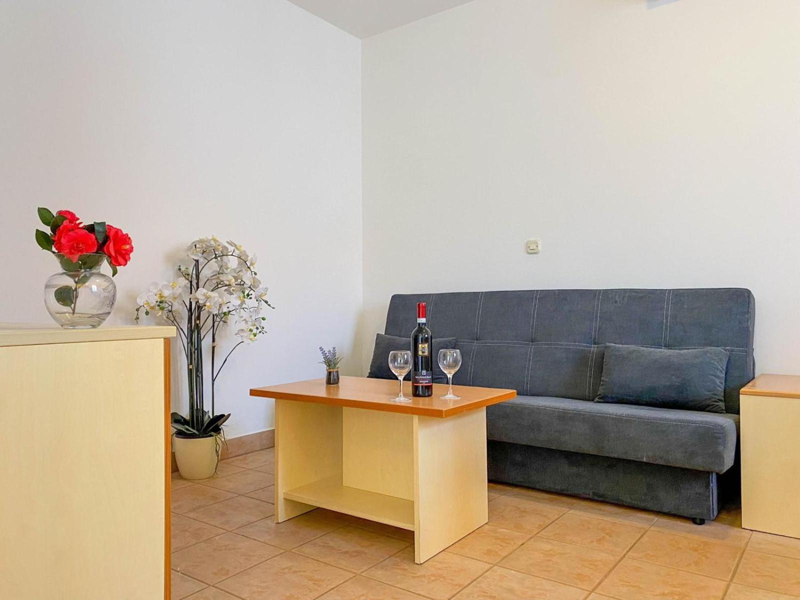 Apartments Lucy Медулин Экстерьер фото